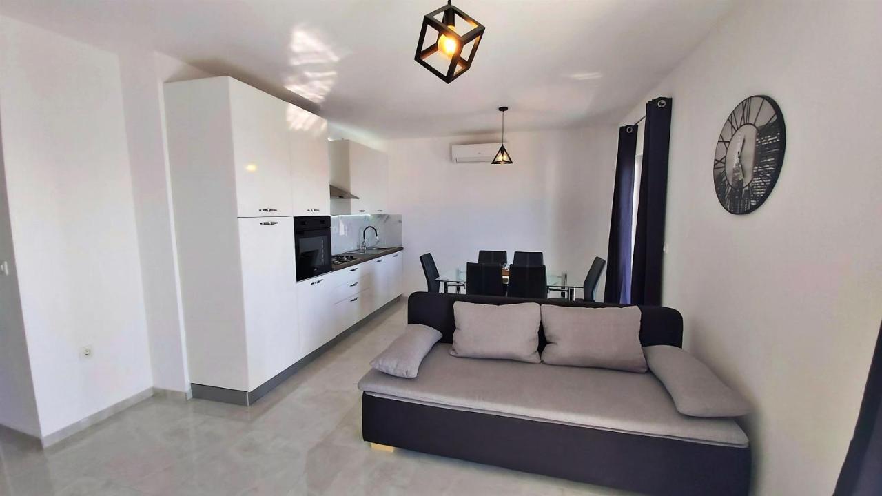 Apartment Zorica Duće Exterior foto
